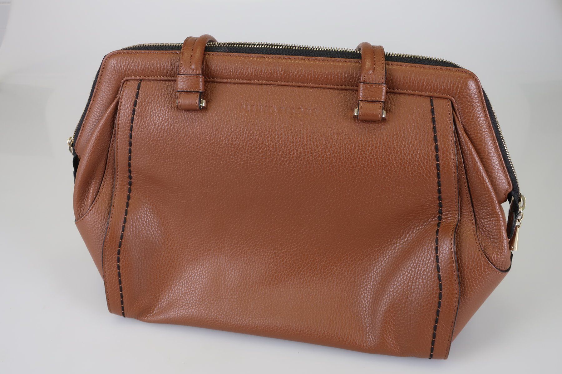 Taschen für Damen: Braune Plinio Visona Handtasche aus Leder – Gebraucht aus Volketswil von brockipfannenstil
