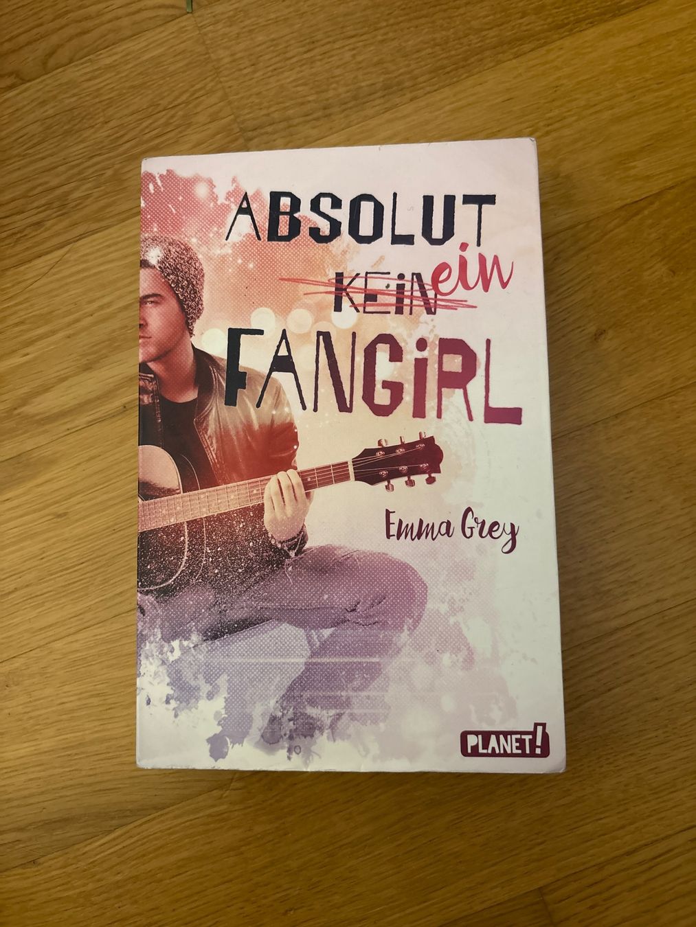 Libri: Absolut ein Fangirl Buch – Usato da luzern venduto da lia_9rt6