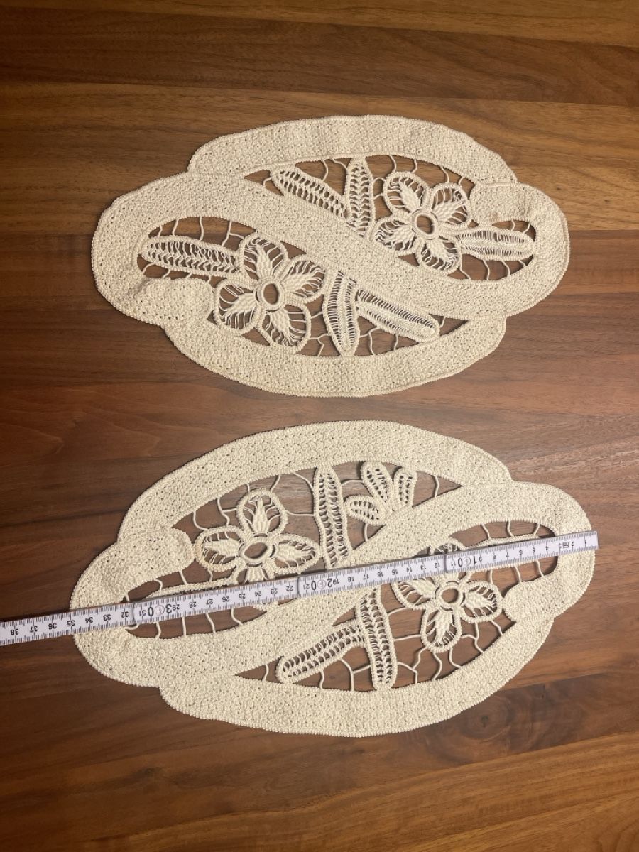 Sonstige Tischwäsche: 2er Set Vintage Deckchen, Handarbeit, Beige – Gebraucht aus Adliswil von JadrankaR 1