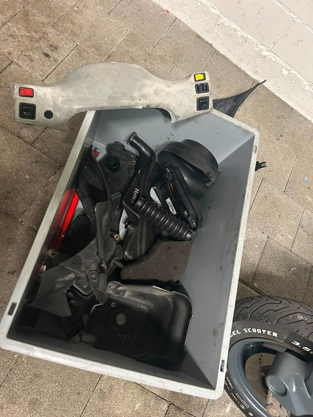 Piaggio Scooter: Piaggio Skipper 125 2 Takt, mit Extrateilen – Usato da Madetswil venduto da Luck_4_Ever 6