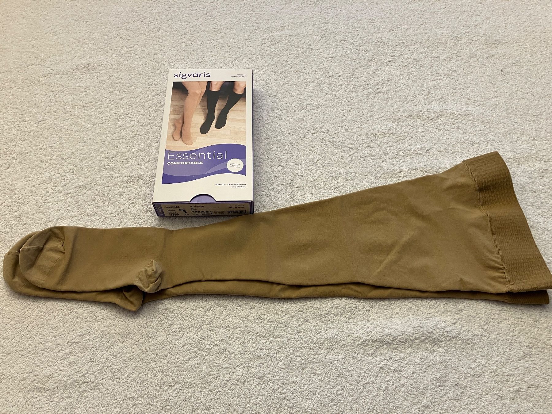 Sigvaris Calze & Collant: Sigvaris Essential CCL 2, Strümpfe, Grösse M, Neu! – Nuovo e nell'imballaggio originale da St. Gallen venduto da Sterndu1