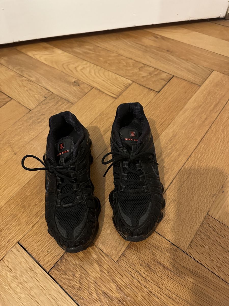 Nike Damenschuhe: Nike Shox – Gebraucht aus Basel von lar_vkr5 2