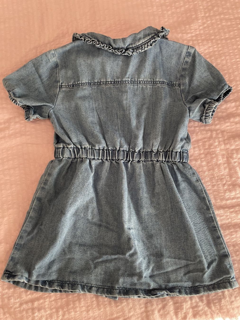 Vestiti & Gonne: Kinderkleider 3er Grösse 104 – Usato da Gettnau venduto da vit_xr9b 3