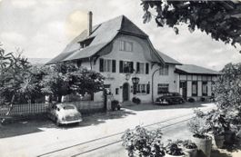Gerolfingen   BE  -  Restaurant "Schwanen"   /  Autos