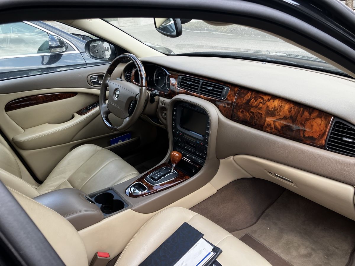 Jaguar Automobili: Jaguar S-Type 3.0 V6 – Difettoso da Uster venduto da Burrli3 6