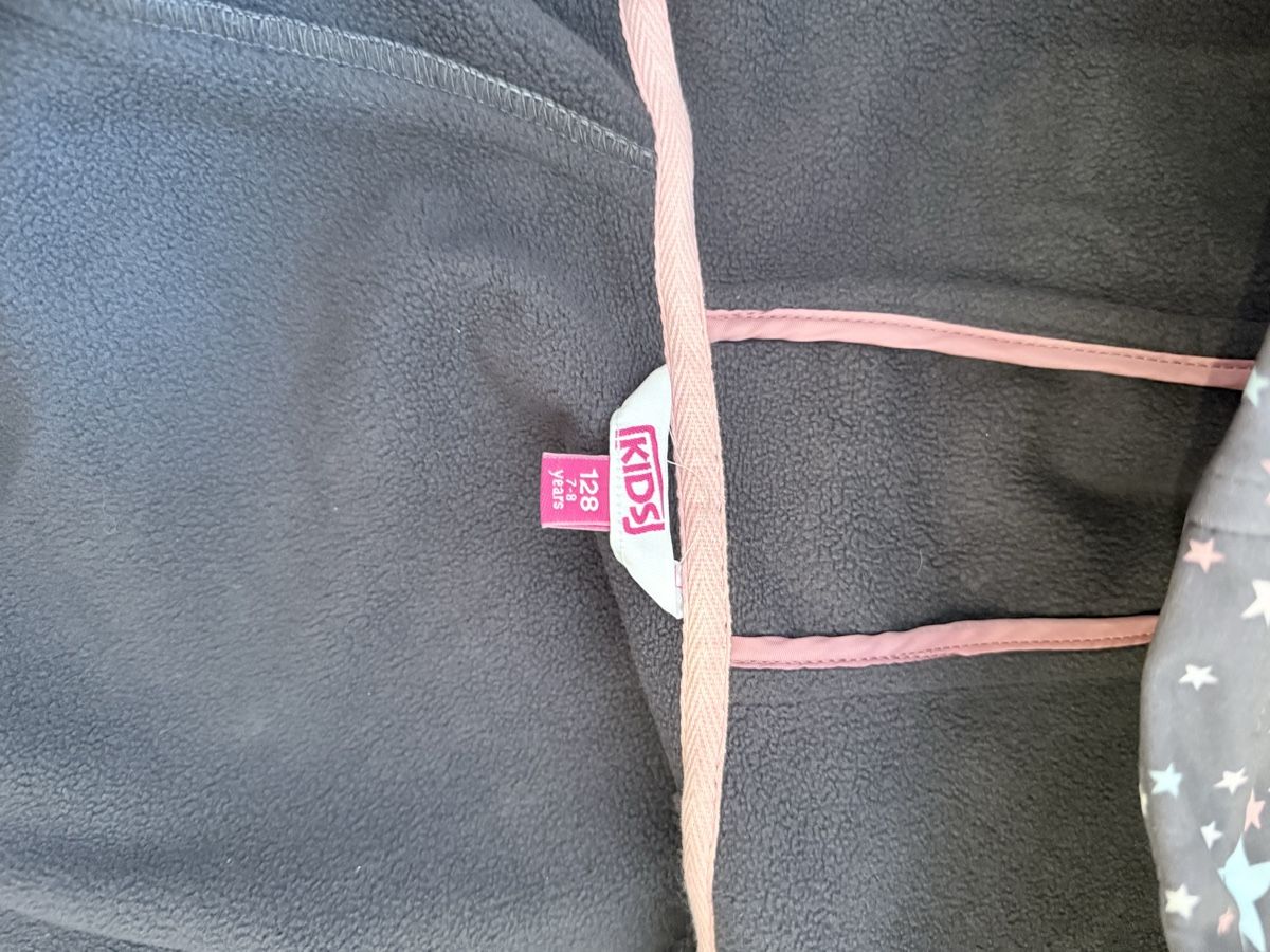 H&M Giacche & Cappotti: Softshelljacke für Mädchen, Grösse 128 – Usato da Bubendorf venduto da 29Cari1994 2