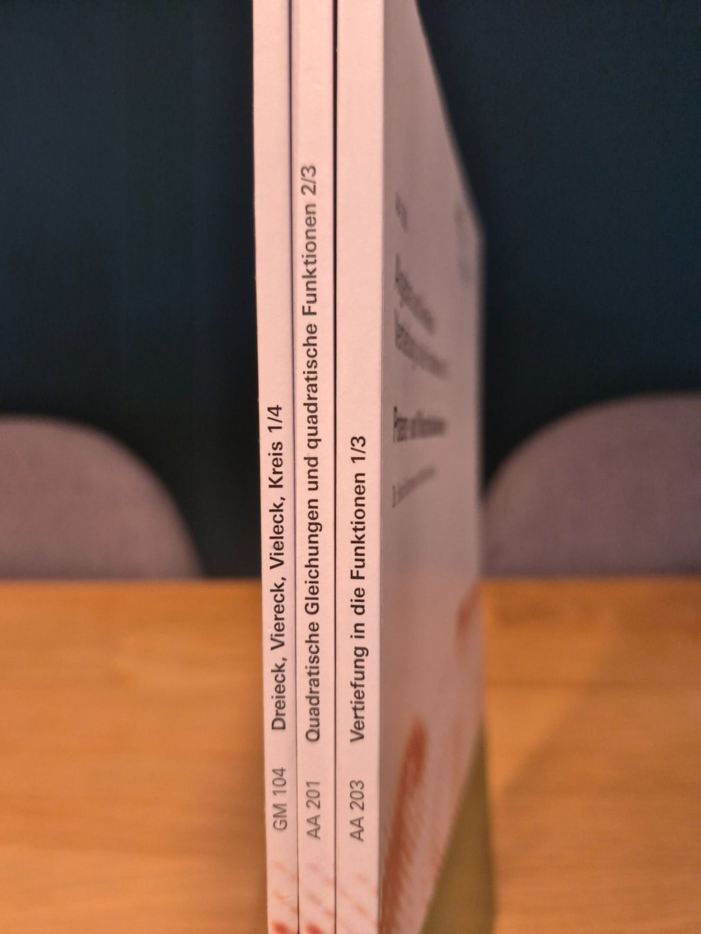 Livres: Akad – Neuf (Voir description) à Neu St. Johann par cim_vv6n