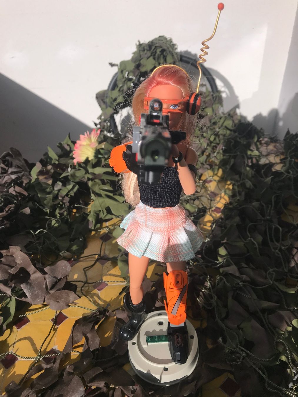 Figuren: Cyberpunk Barbie 12 years+ OOAK with box and stand – Gebraucht aus Onex von johnca 7