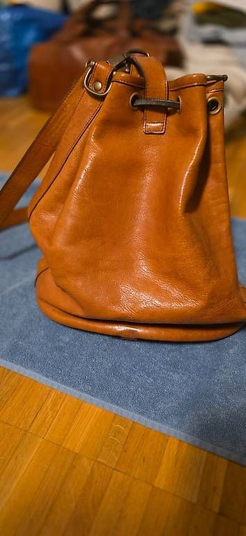Borse da donna: Sac 100% cuir GB Basel – Usato da Lausanne venduto da lun_5f6l 1