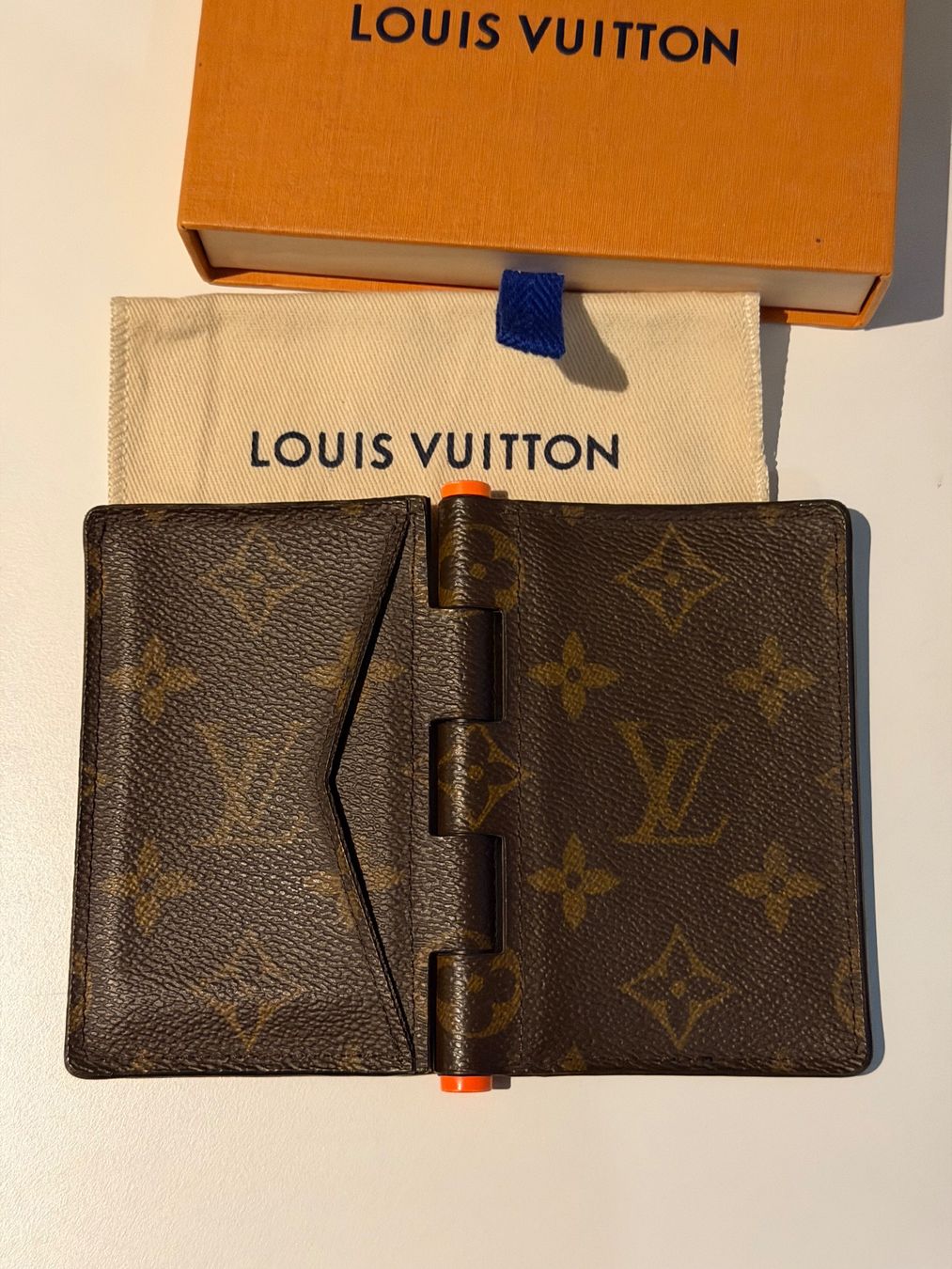Louis Vuitton Portafogli: Louis Vuitton Virgil Abloh Card Holder – Usato da versoix venduto da Aess 1