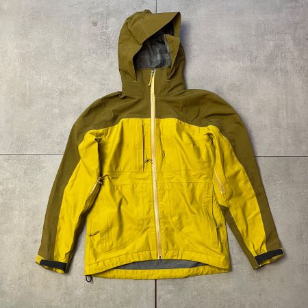 2000s Arc'Teryx Vintage Hardshell Jacket
