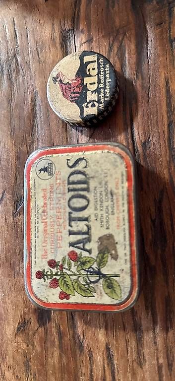 Tutte le decorazioni: Zwei antike Dose Büchse Altoids Erdal – Usato da Basel venduto da Joshy03