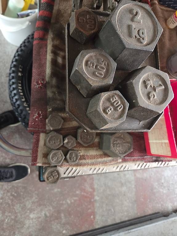 Bilance e pesi: Alte 10 Kg Marktwaage – Usato da adligenswil venduto da Geryemm 1