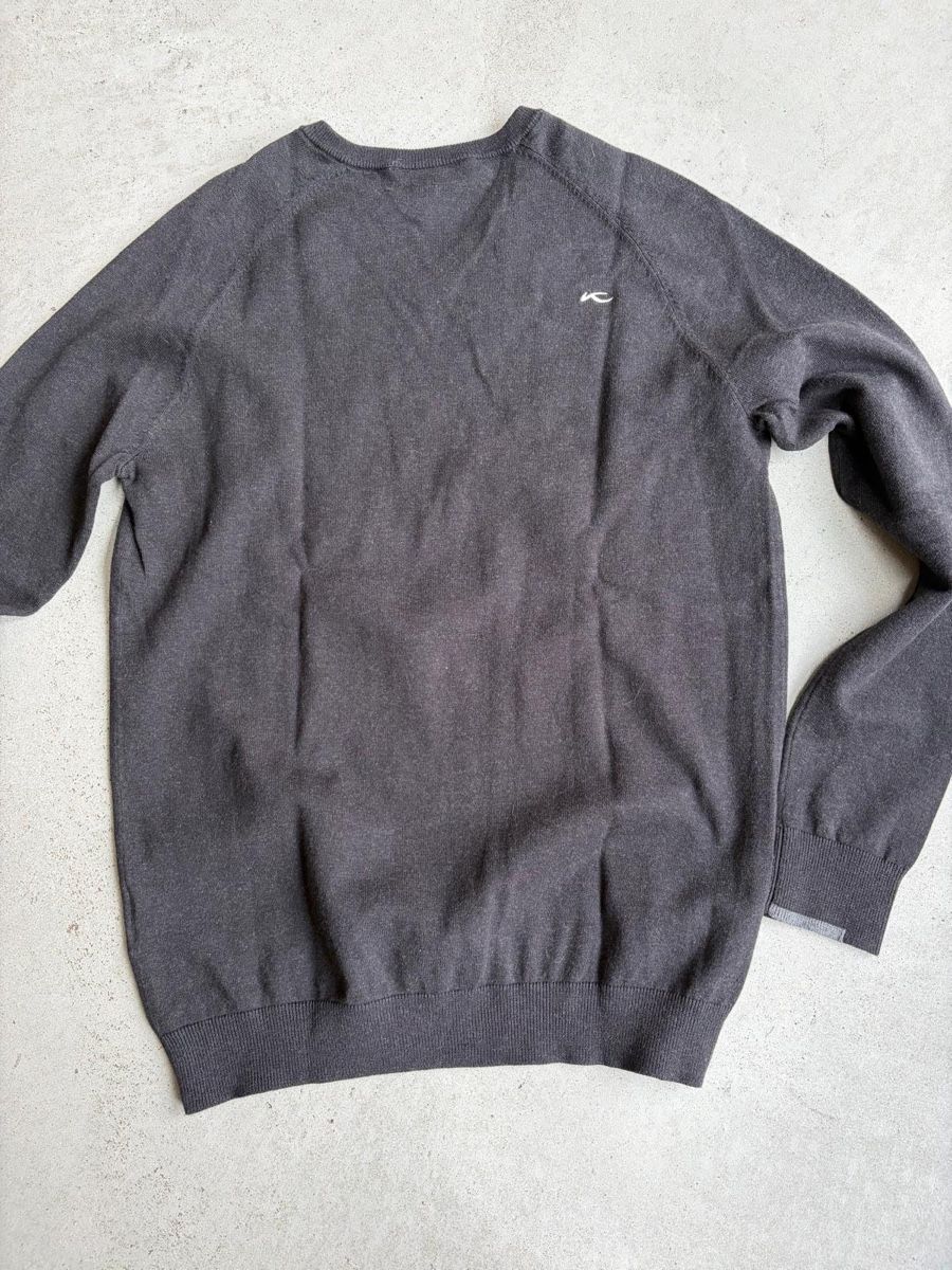 Pullover & Sweatshirts: Klassischer Herren Pullover V-Ausschnitt – Gebraucht aus Liestal von Jamocal 1