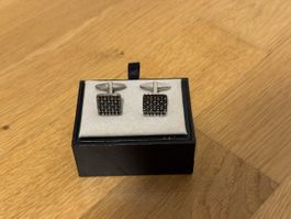 Massimo Dutti Manschettenknöpfe, neuwertig, mit Etui.