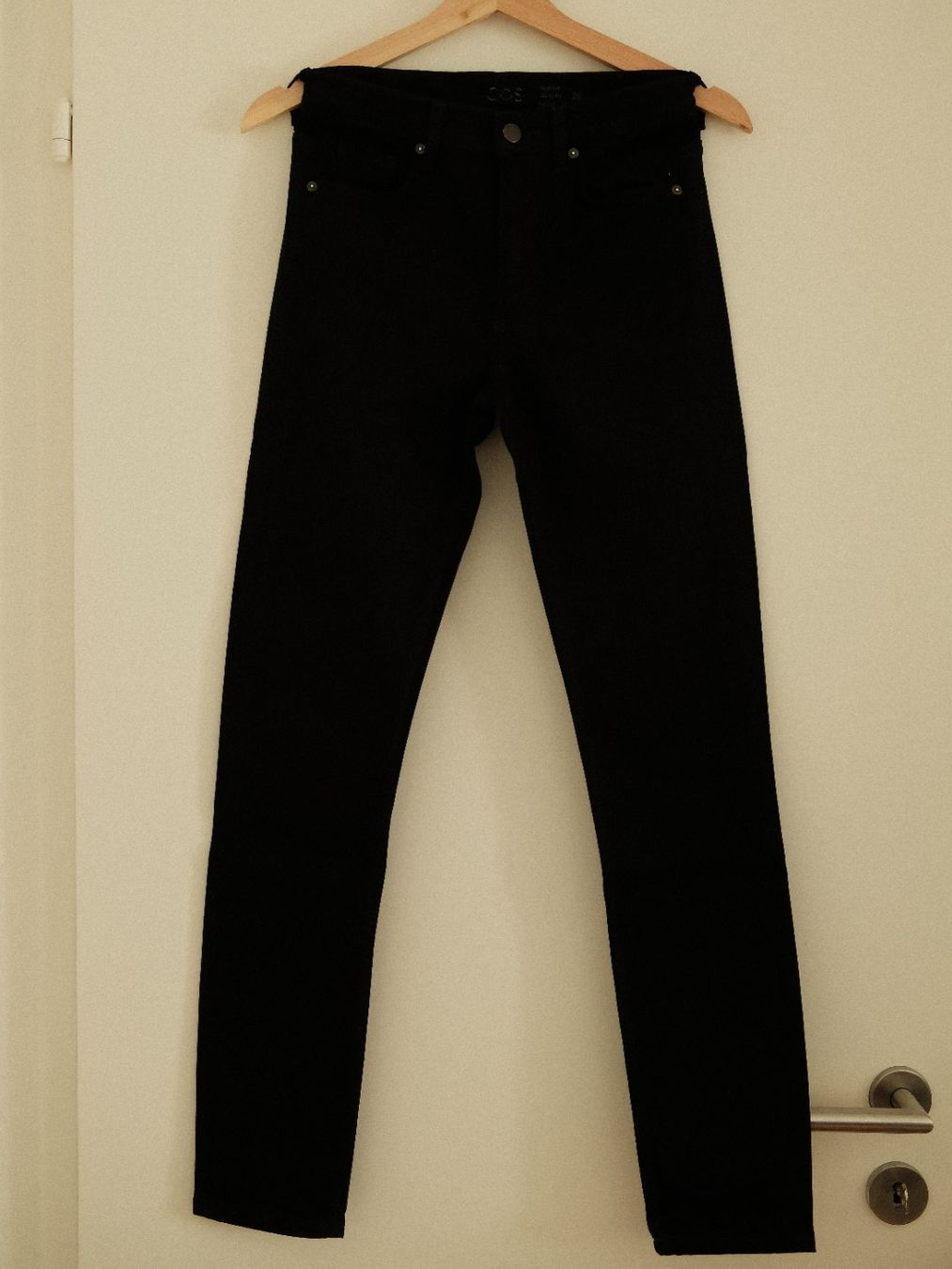 Cos Jeans: Tolle COS Jeans Gr. 26 – Usato da Thun venduto da angerber