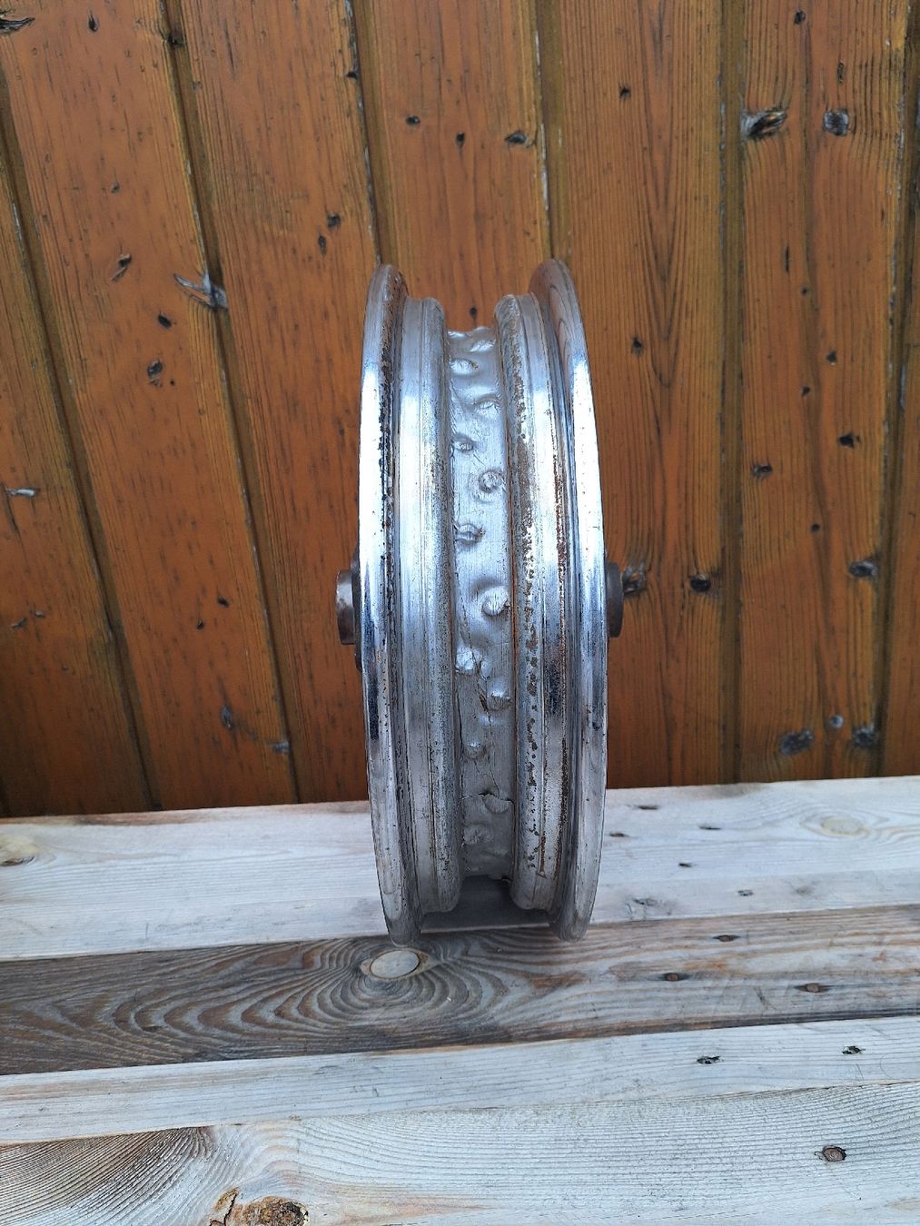 Harley-Davidson Tutti i ricambio per moto: Altes15 Zoll Harley Davidson Rad , Oldtimer – Usato da Willisau venduto da standard39 2