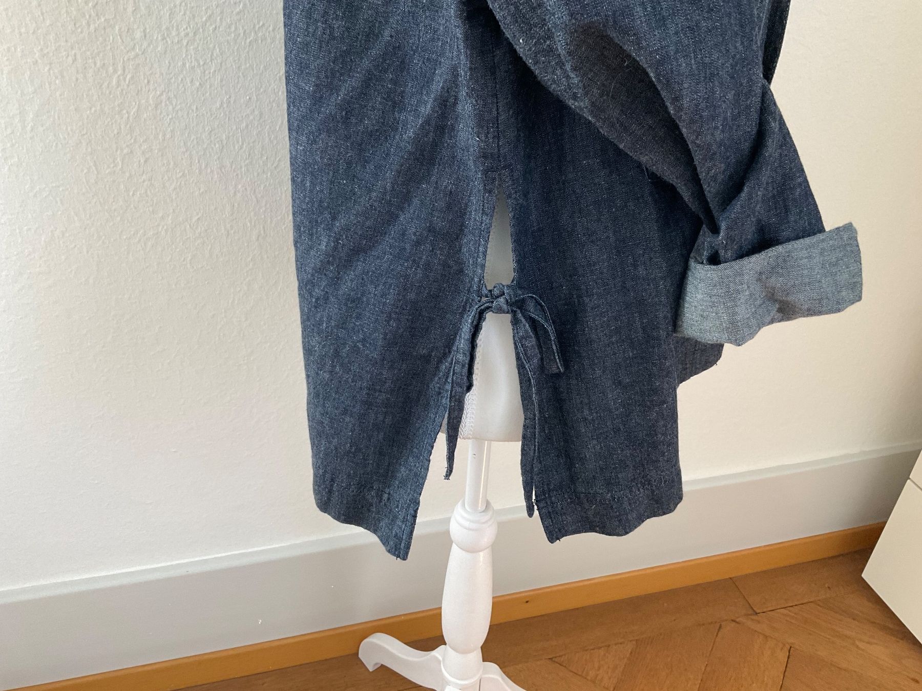 Cos Giacche: Jeansjacke von COS – Usato da Bern venduto da Gabriela32 2