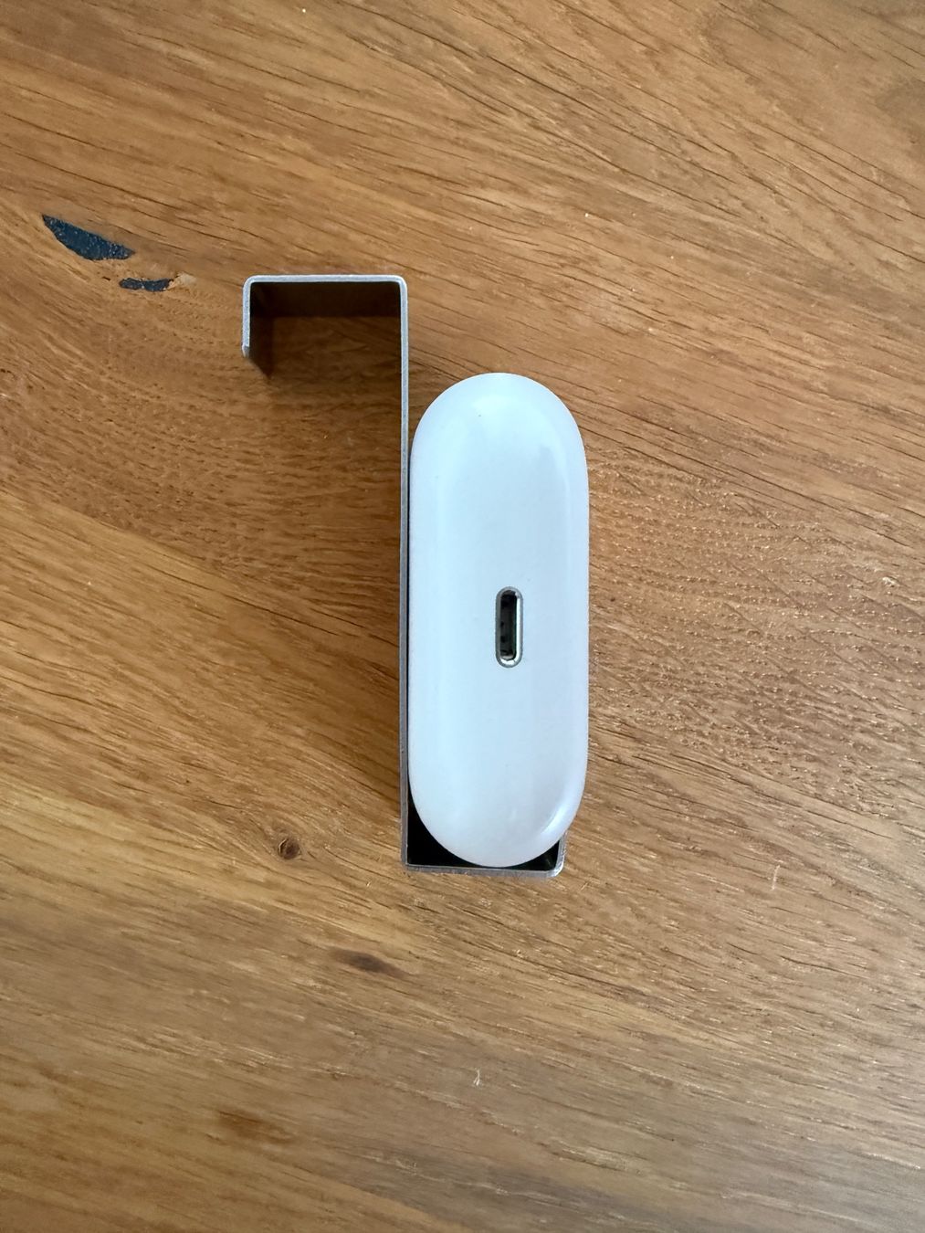 Apple Cuffie: APPLE AirPods Pro 1 Charging Case – Usato da Lausanne venduto da Nine1982 8