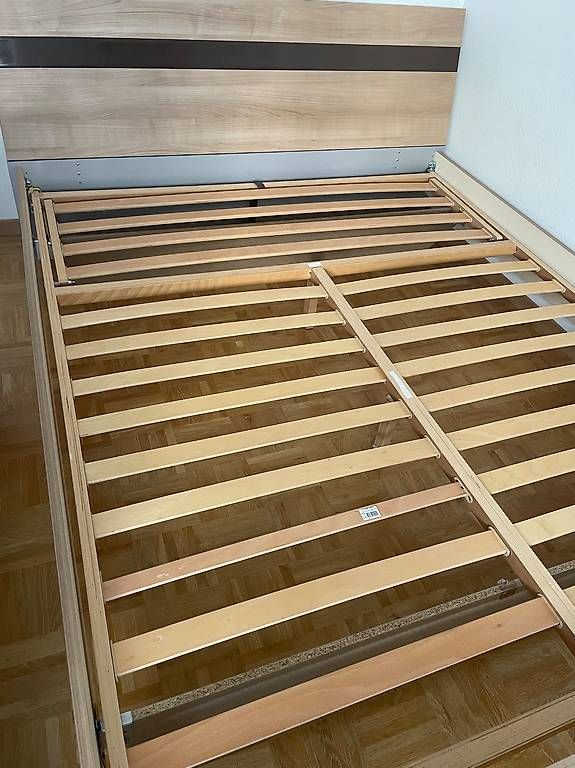 Letti: lit avec matelas / Bett mit Matraze – Usato da Fribourg venduto da ame_8c2b 2