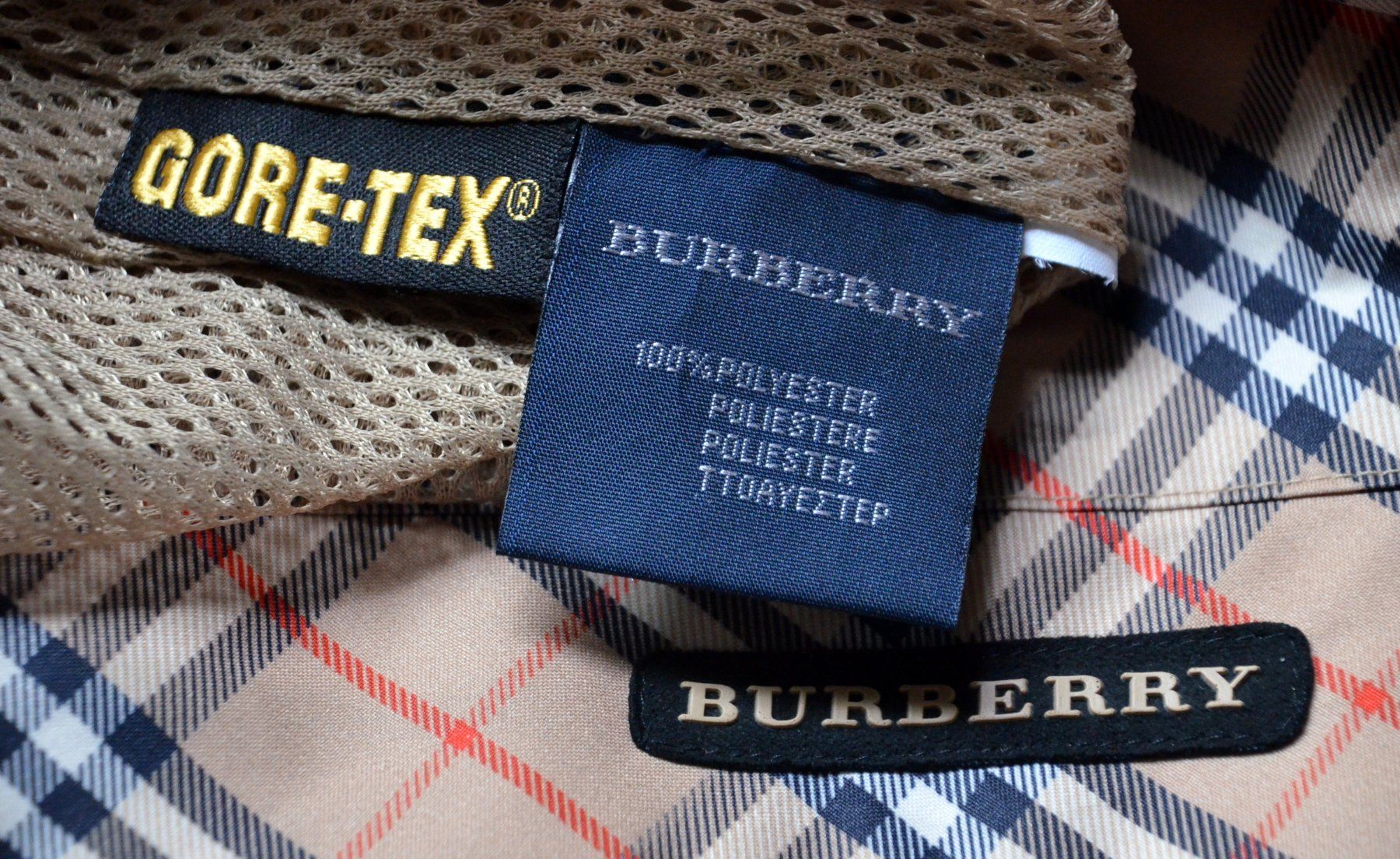 Burberry Pantaloni: Burberry Hose / pantalon 3/4 .S – Usato da Collonges venduto da arashee 7