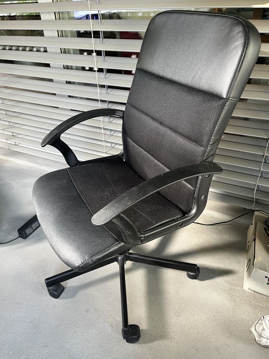 Ikea Sedie: Büro Drehstuhl – Usato da Zürich venduto da tsunrise122 1