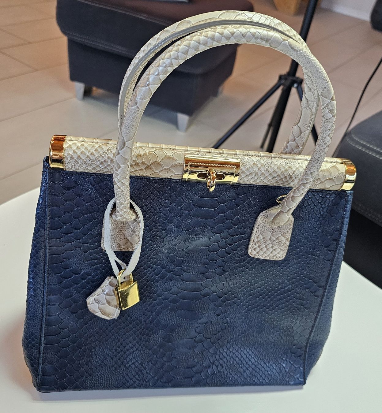 Borse da donna: Handtasche ; Marke Giada;  Made in Italy – Usato da Einigen venduto da Pretorius66 8