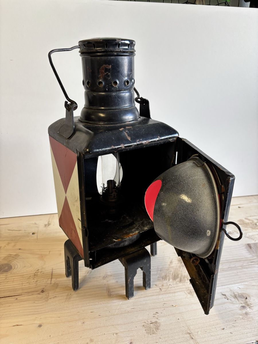 Lampes: Bahnleuchte – D'occasion à Rothrist par BOA