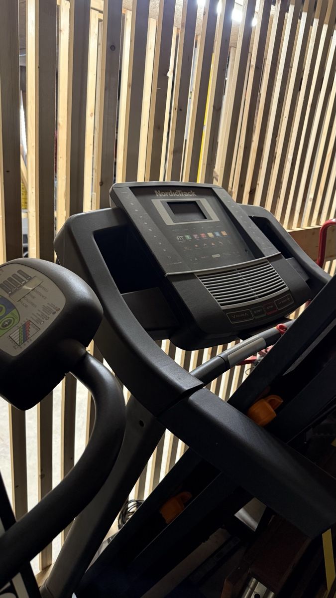 Hometrainer: NordicTrack Treadmill – Usato da Leuggern venduto da jri_fqk6