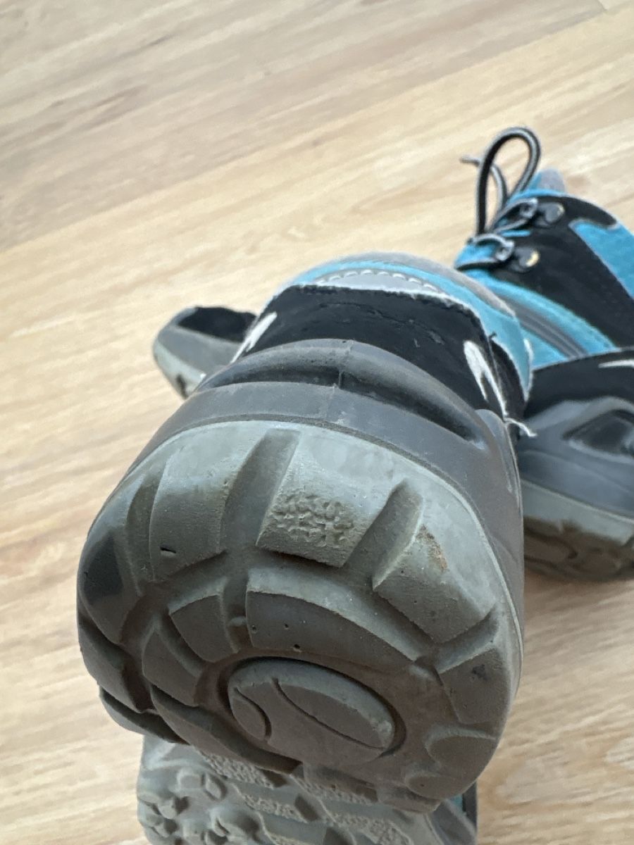 Lowa Scarpe per ragazzi: Lowa Wanderschuhe Kinder 28 – Usato da Chur venduto da copino 5