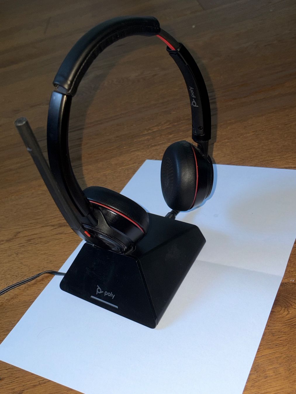 Cuffie: Poly Wireless Headset inkl. Ladestation – Nuovo (secondo la descrizione) da Killwangen venduto da nat_85bb