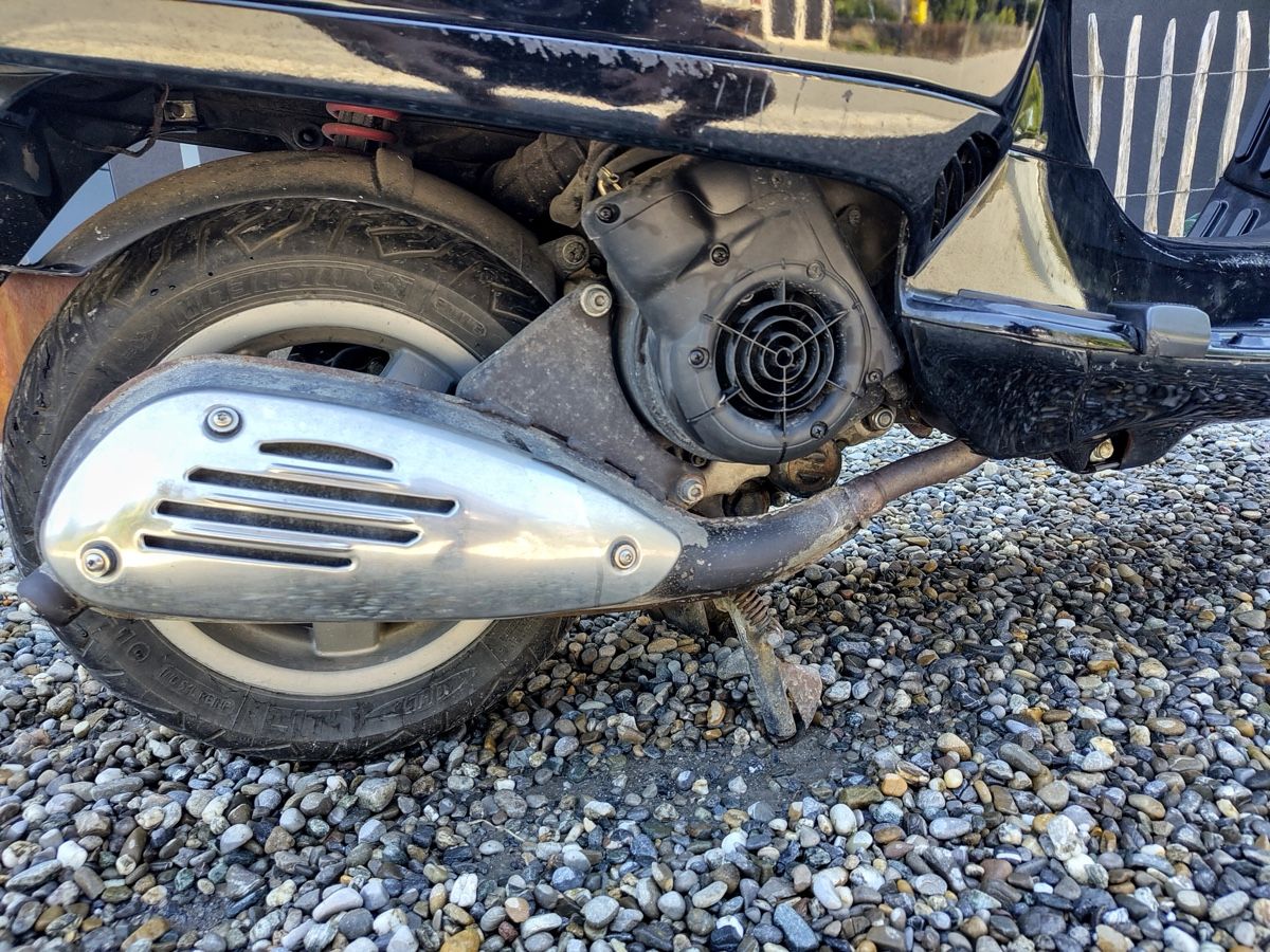 Vespa Scooters: Vespa LXS 125 – Gebraucht aus Balgach von Aussietrader 8