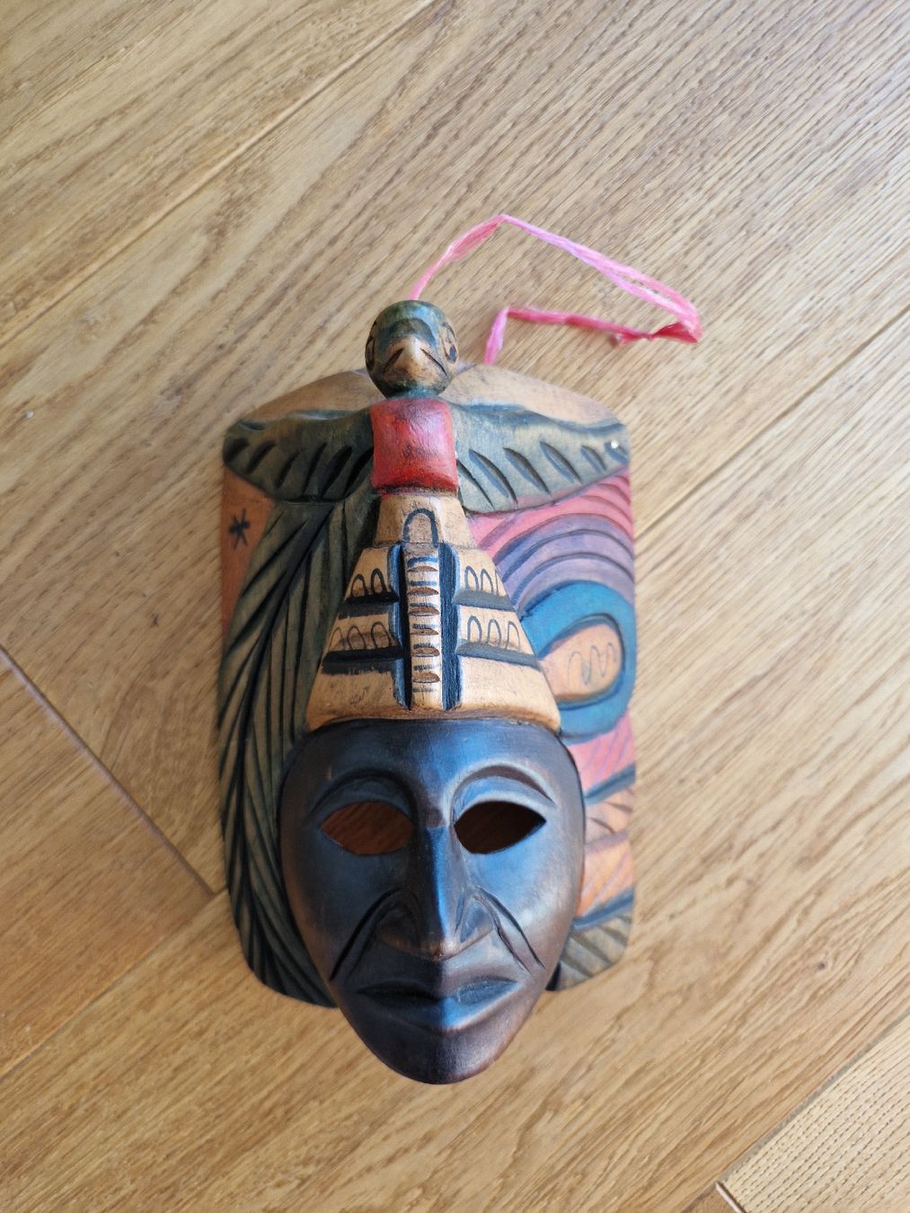 Maschere: Handgeschnitzte Maske aus Südamerika – Usato da Eschenbach SG venduto da SanFranciscoCalifornia