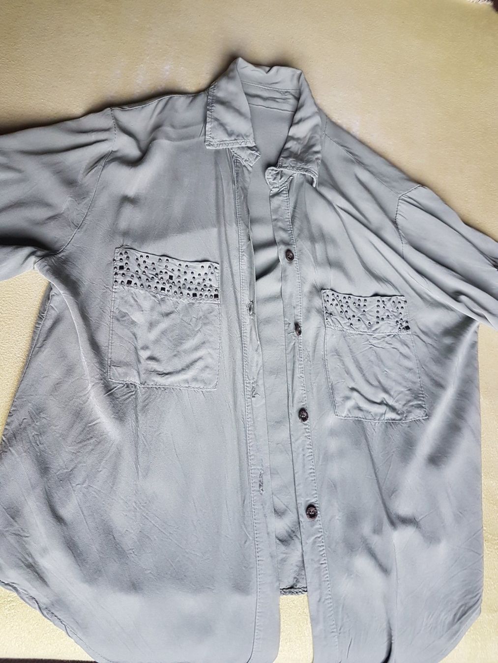 Blusen: Chemise à nouer taille S manches courtes – Gebraucht aus Villiers von san_jn5w