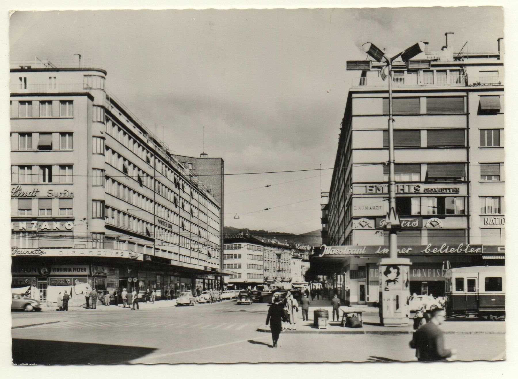 Cartoline postali: BIEL Bahnhofplatz, Auto, Tram – Nuovo (secondo la descrizione) da Jona venduto da philajona
