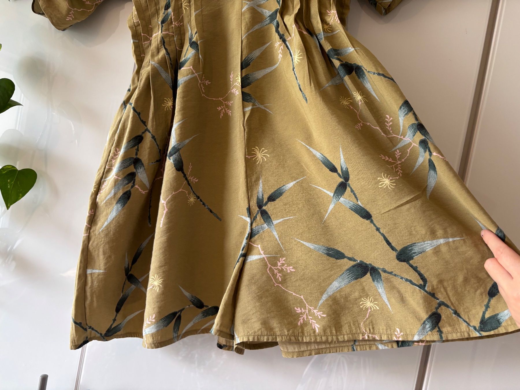 Cos Jumpsuits: COS taillierter Jumpsuit mit Blumenmuster Gr. 36 – Gebraucht aus Zürich von missmodernage 4