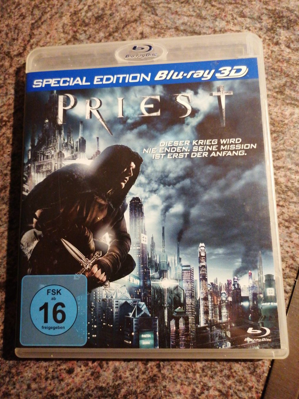 Tutti i DVDs: Priest Special Edition Blu Ray – Usato da Einsiedeln venduto da lan_2vrp