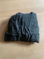 dark grey scarf