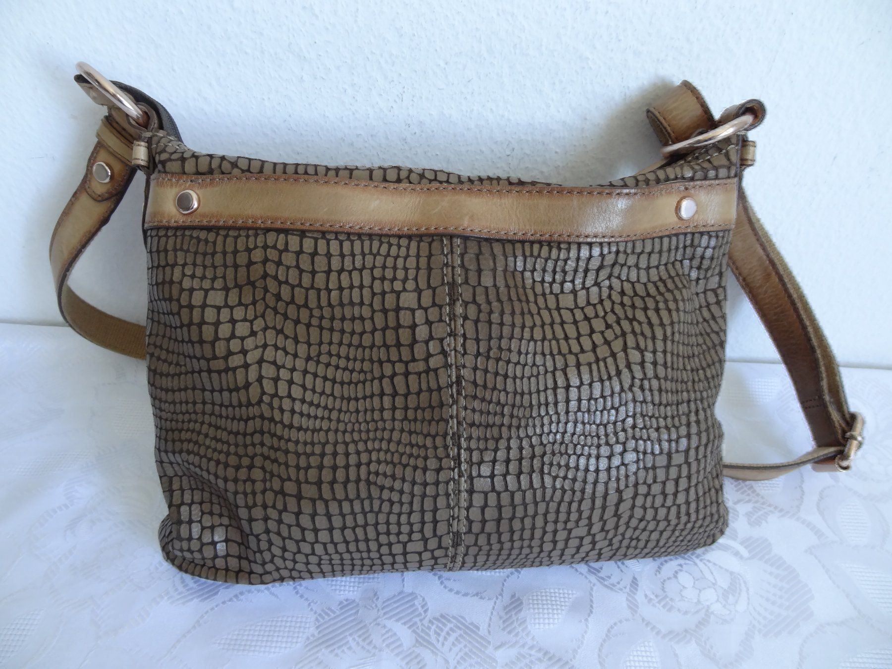 Borse da donna: ** FOSSIL**Leder Umhängetasche – Usato da Frauenfeld venduto da Riaa 3