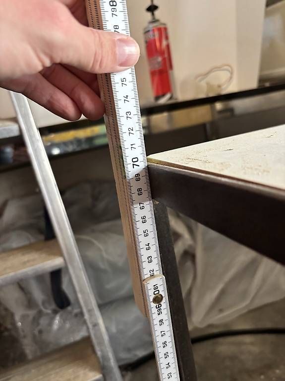 Tables: Table – D'occasion à Peseux par joh_vq8t 2