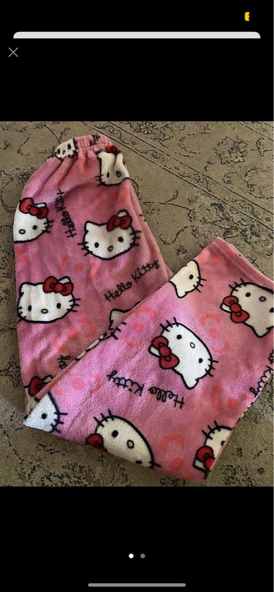 Pantaloni: Hello kitty  Hose – Usato da Därstetten venduto da yas_pb5r