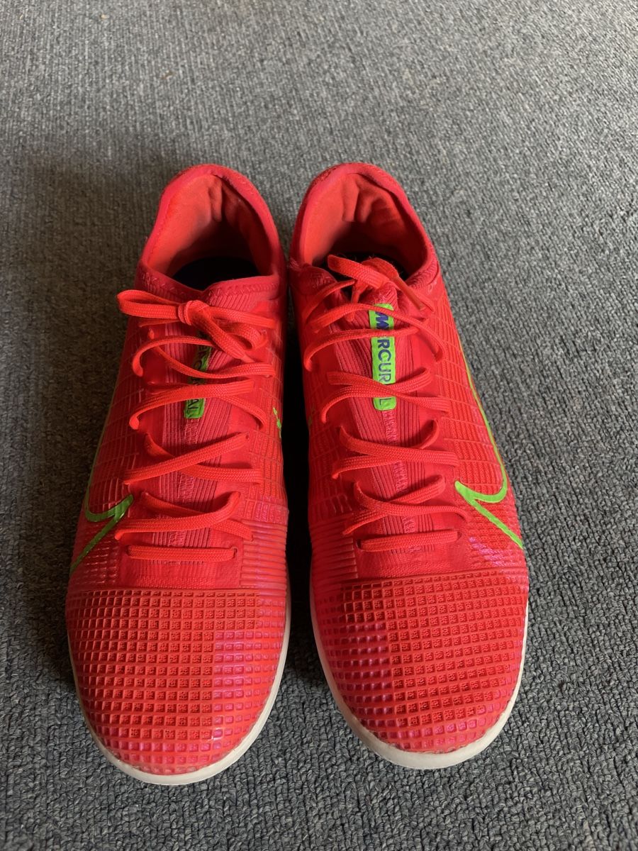 Nike Scarpe per ragazzi: Nike Fussball Hallenschuhe – Usato da Oberschan venduto da Cindyhund