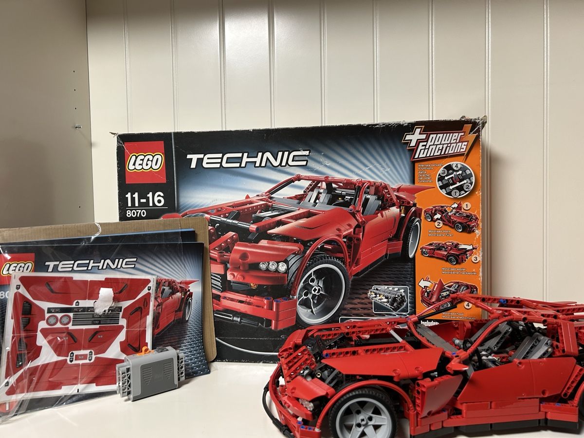 Lego Kit di costruzioni: LEGO Technic 8070, Supercar mit Original Verpackung – Usato da Wegenstetten venduto da Pumukel85 1