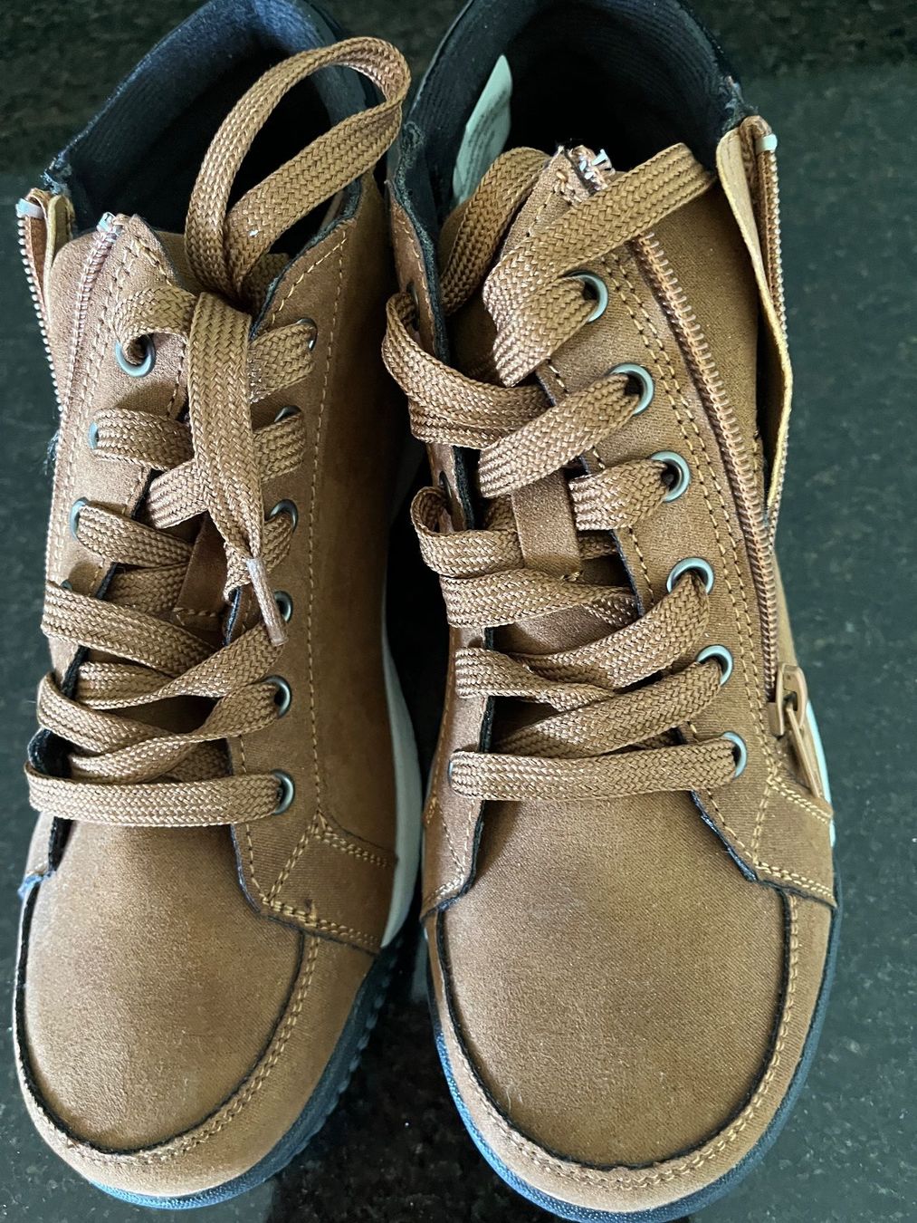 Scarpe da donna: Sneaker /// 38 – Nuovo (secondo la descrizione) da Brittnau venduto da Zofigerin
