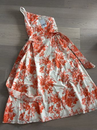Zara Kleid weiss orange Blumen Gr. L NEU One Shoulder