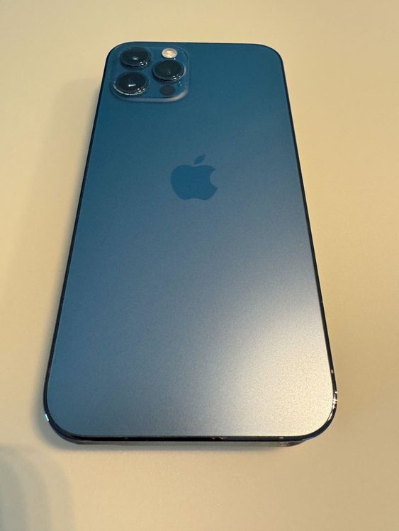 iPhone 12 Pro (Pacific Blue) inkl. Clean Case mit MagSafe Kaufen auf