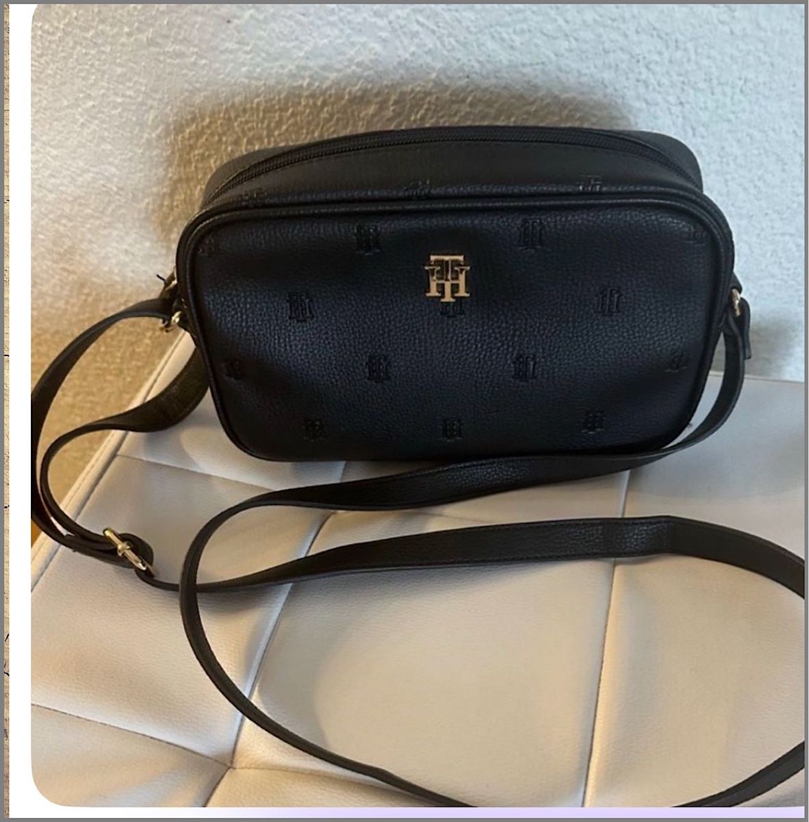 Tommy Hilfiger Borse da donna: Sac tommy Hilfiger neuf  – Nuovo (secondo la descrizione) da Biel/Bienne venduto da orange1 1