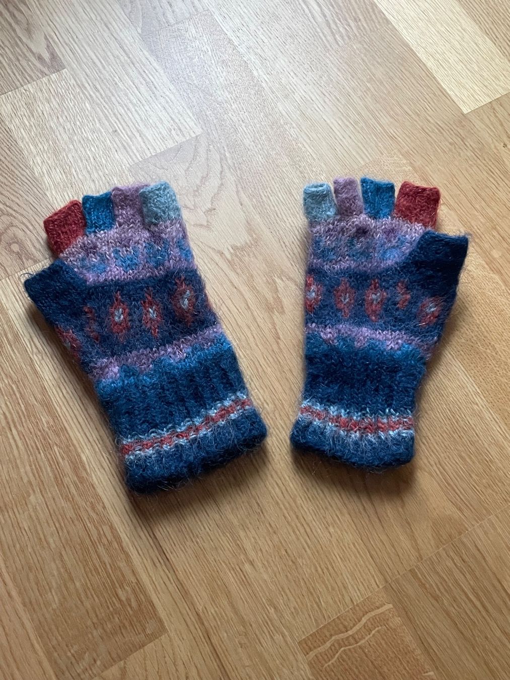 Guanti & manicotti: ALLES RAUS Winterhandschuhe – Nuovo (secondo la descrizione) da Kloten venduto da simones.thriftshop 1