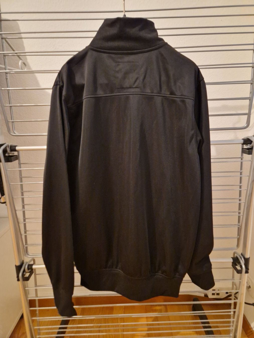 Giacche: Trainerjacke von Chapter – Usato da Dürnten venduto da gahtscho0815 1