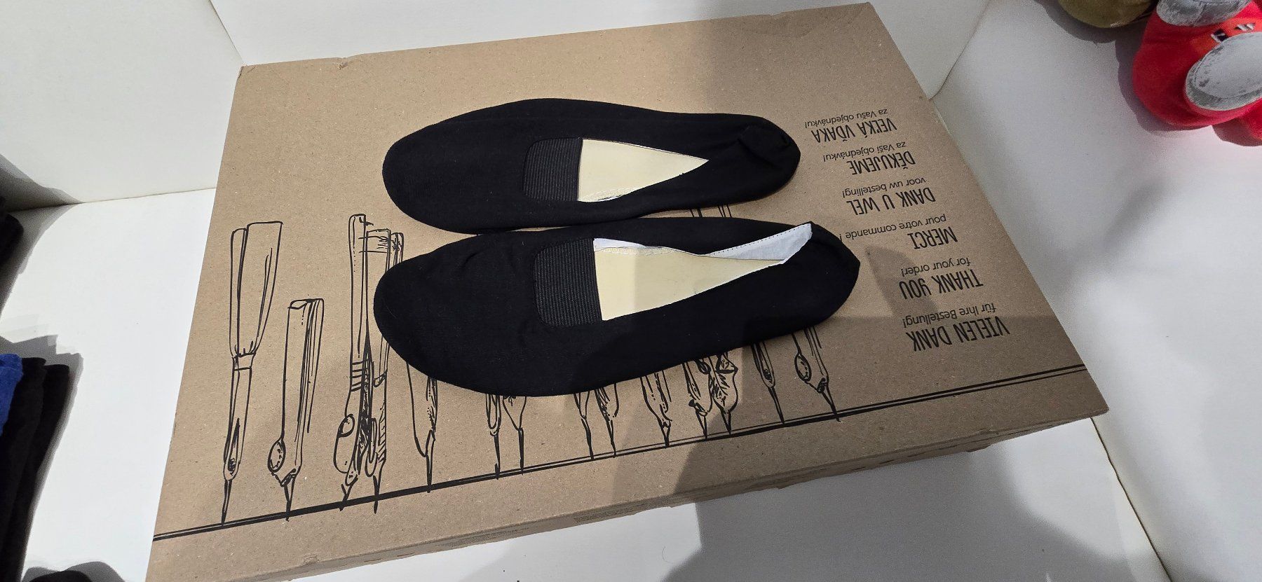 Chaussures hommes: Gymnastickschuhe Grösse 36 – D'occasion à Chur par Mikymiki